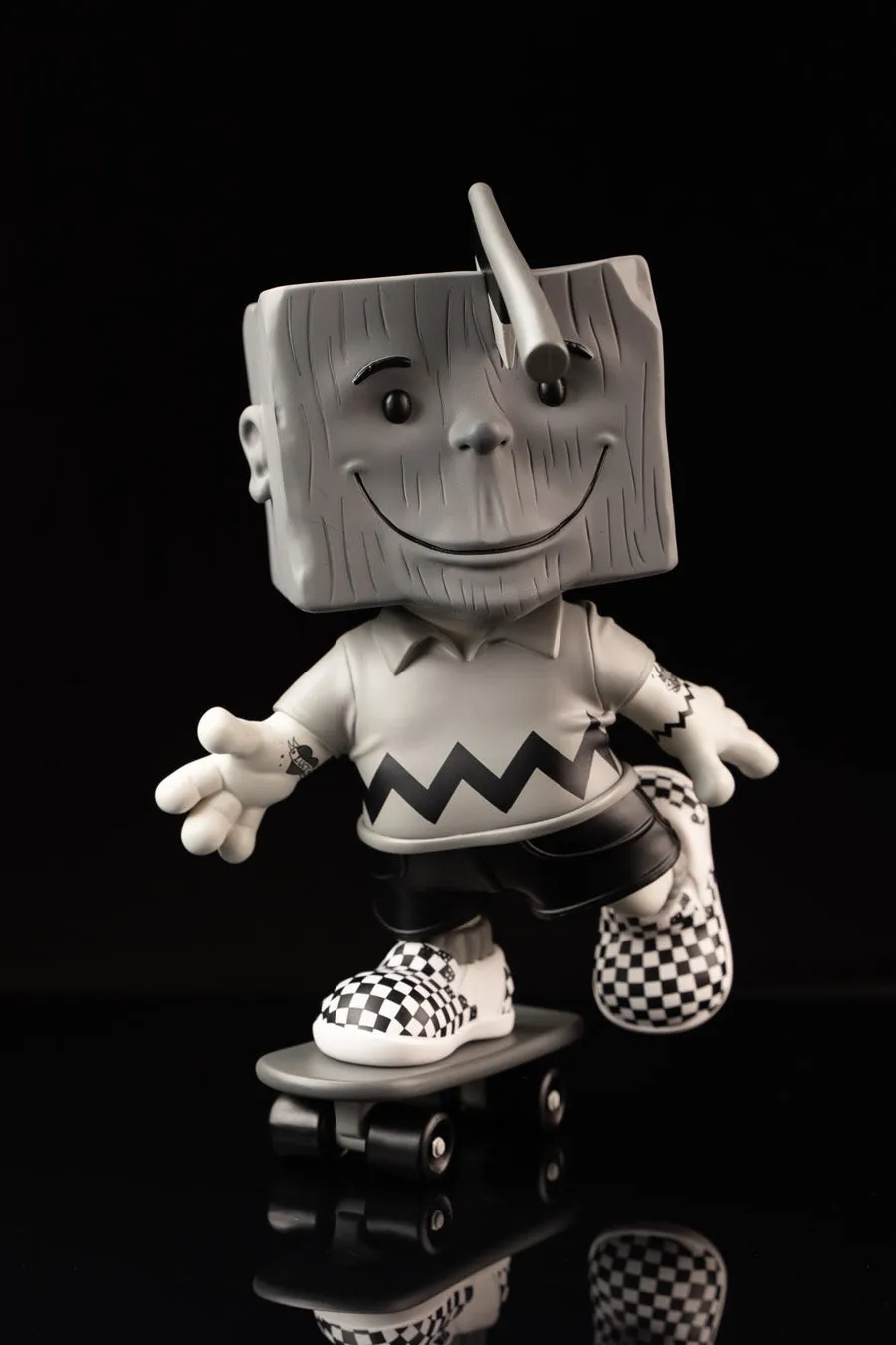 Blockhead BW - signed by sculptor 1/1