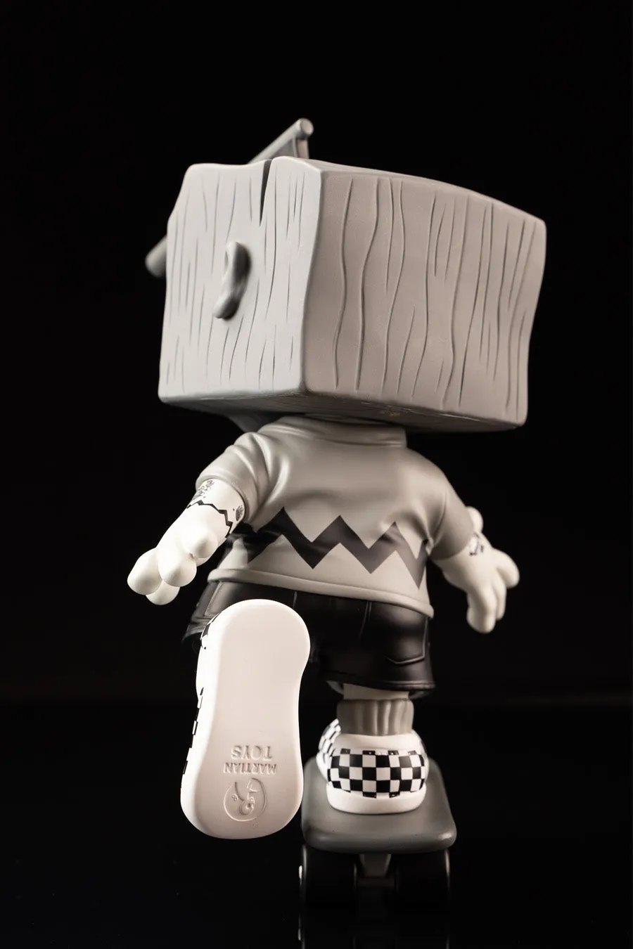 Blockhead BW - signed by sculptor 1/1
