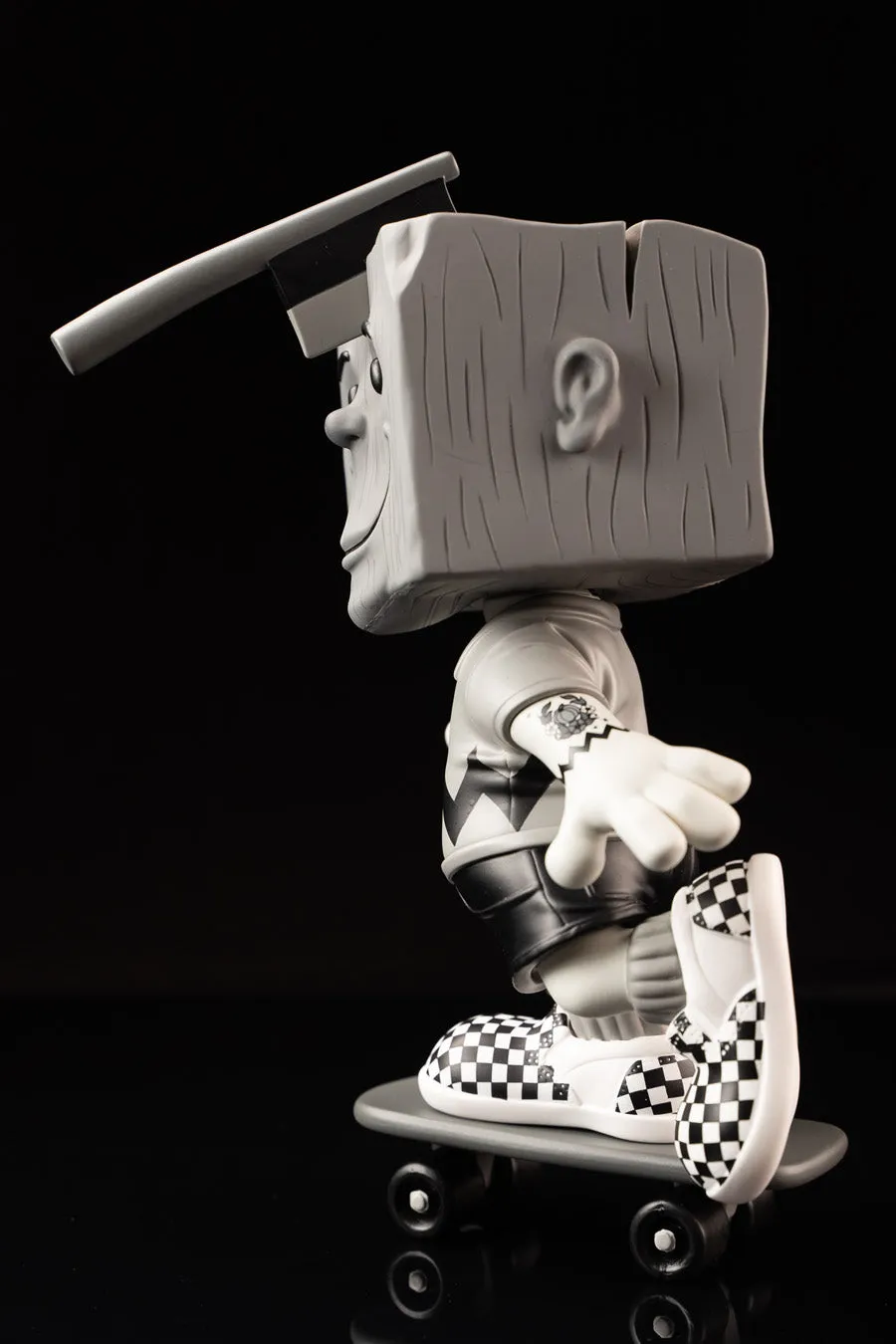 Blockhead BW - signed by sculptor 1/1