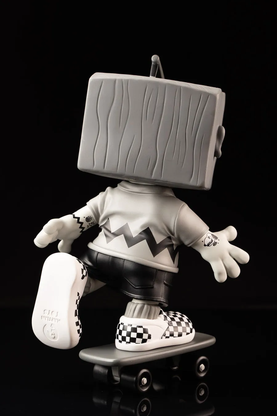 Blockhead BW - signed by sculptor 1/1