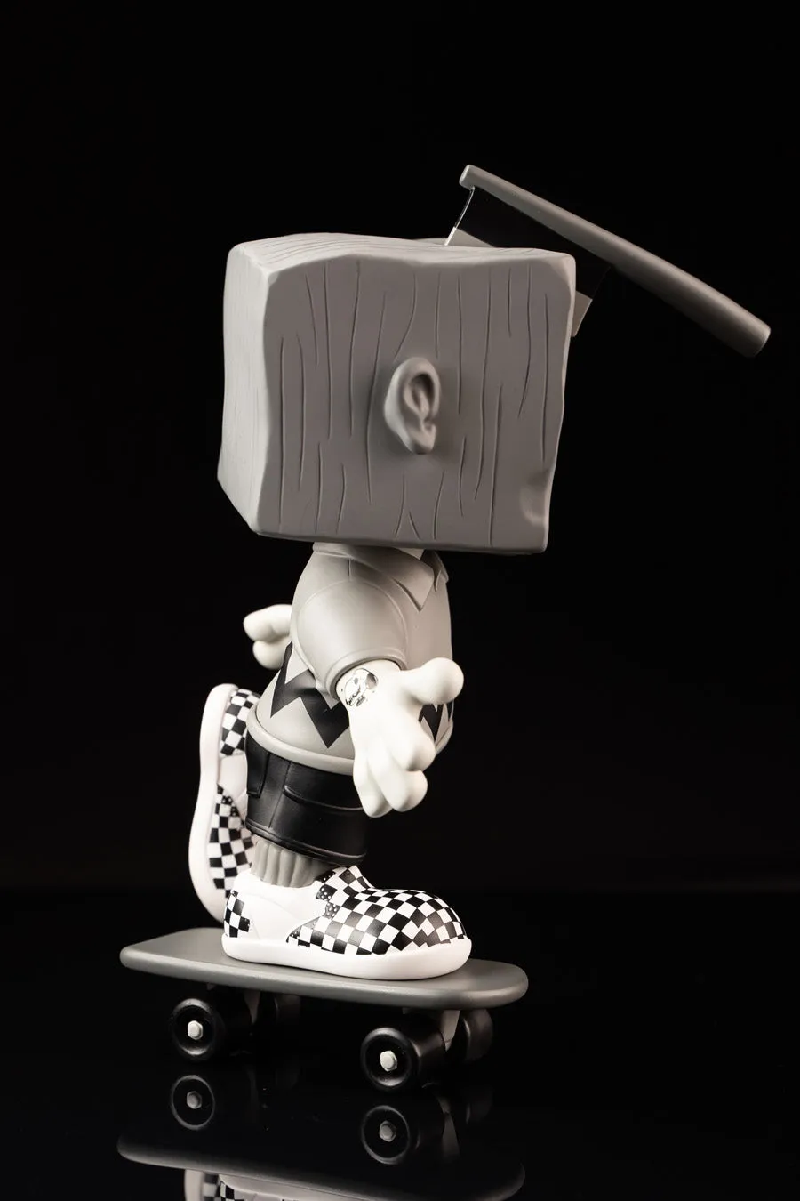 Blockhead BW - signed by sculptor 1/1