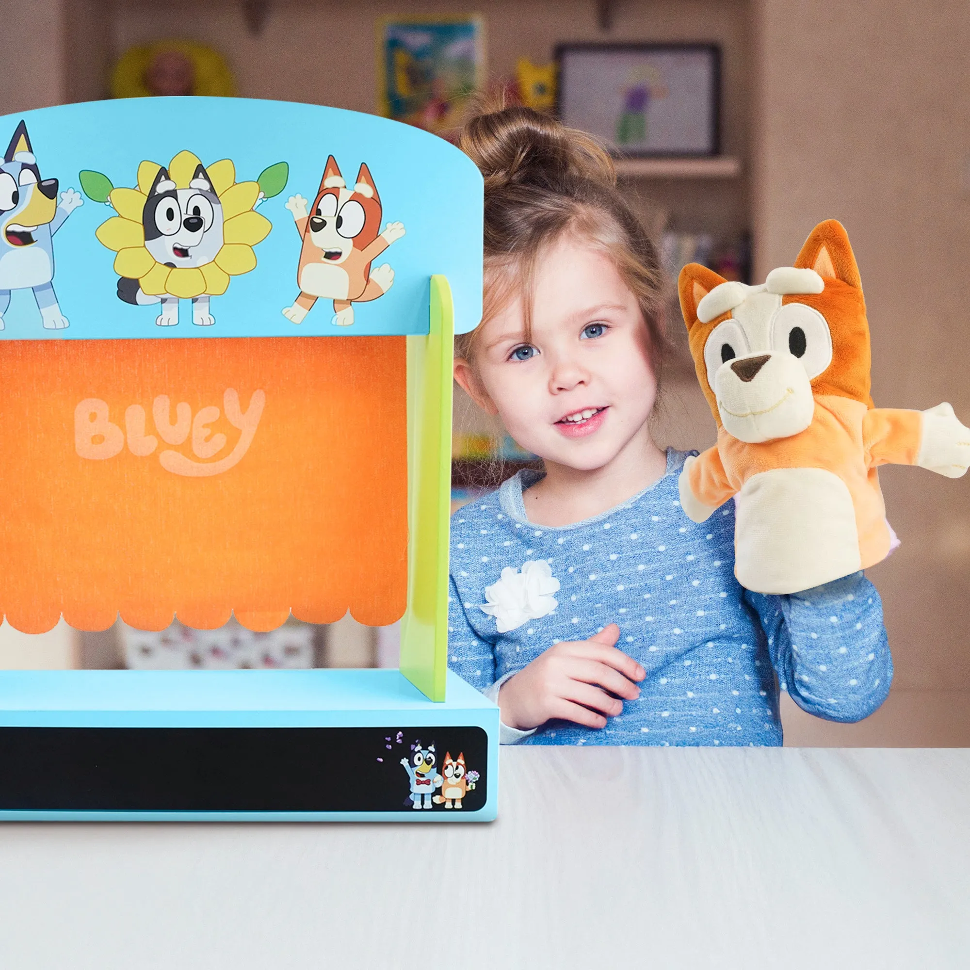 Bluey Wooden Puppet Theater Playset - FSC-Certified Wood, Eco-Friendly Toy for Kids 3 
