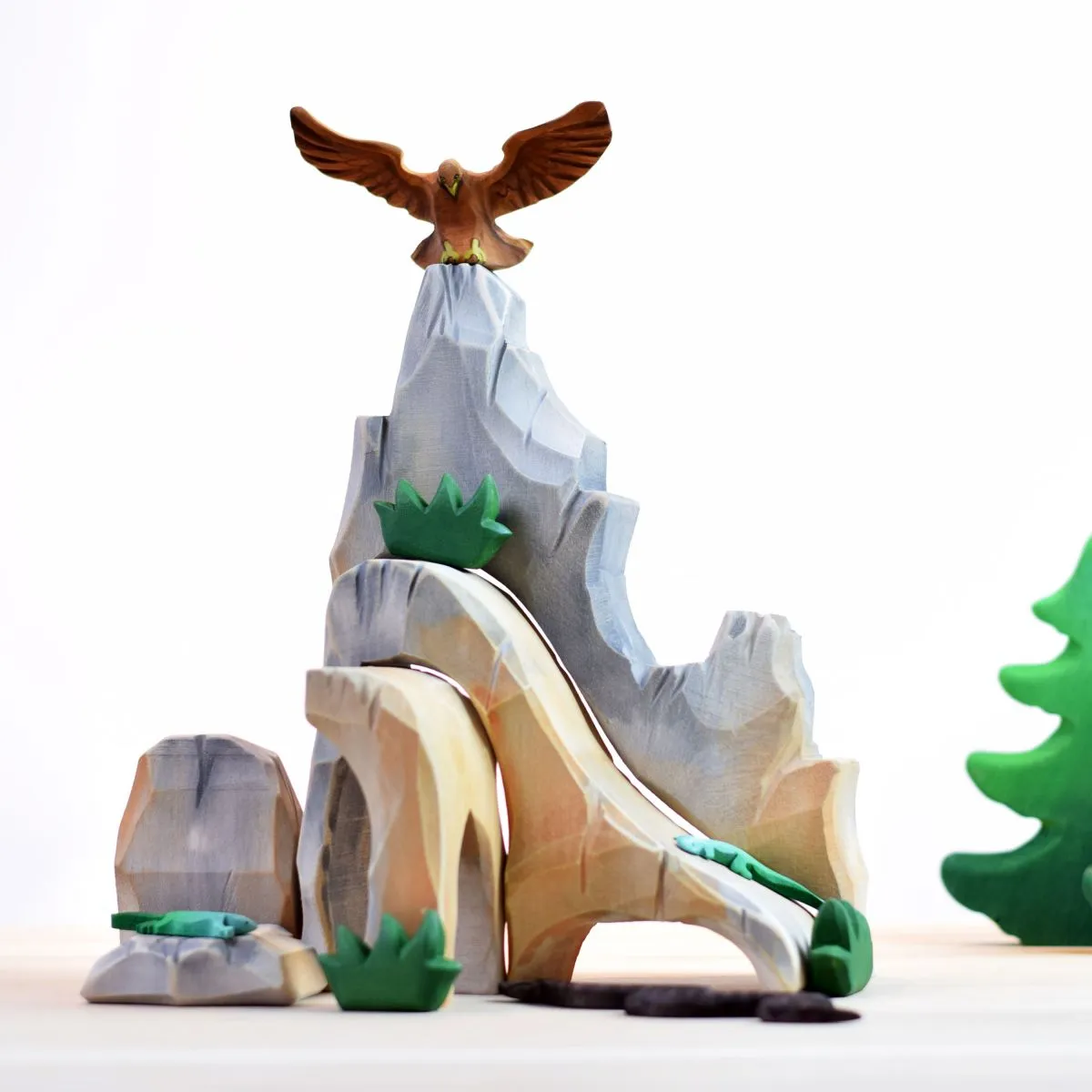 Large Wooden Mountain Cliff