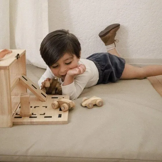 Natural Wood Portable Car Set