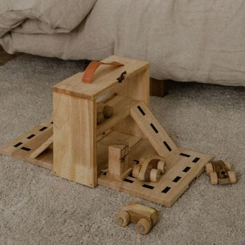 Natural Wood Portable Car Set