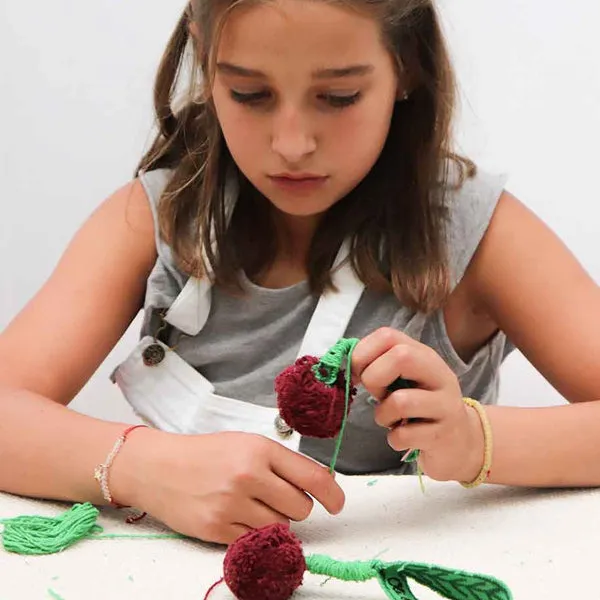 Oli & Carol DIY - Mery The Cherry