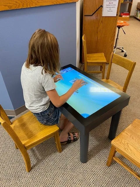 PLAY Interactive Game Table